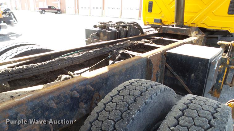 image for item DC5660 2006 International 7500 dump truck