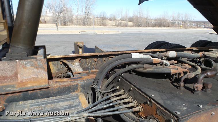 image for item DC5660 2006 International 7500 dump truck