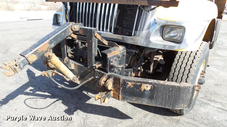 image for item DC5660 2006 International 7500 dump truck