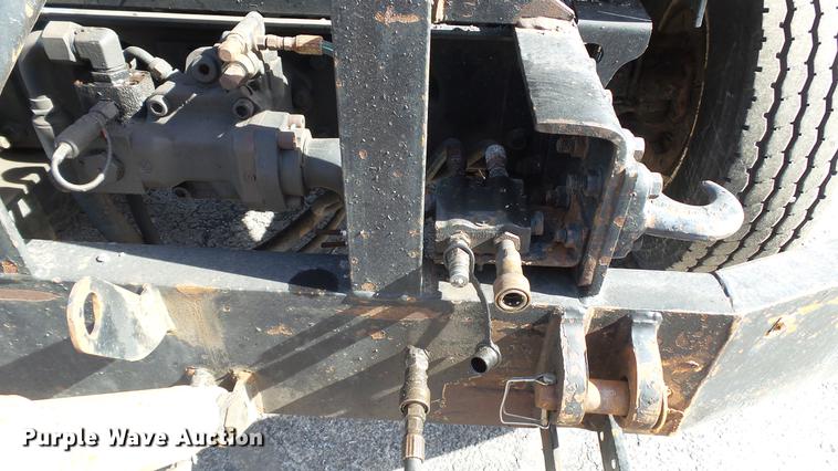 image for item DC5660 2006 International 7500 dump truck