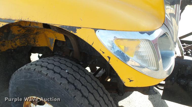 image for item DC5660 2006 International 7500 dump truck