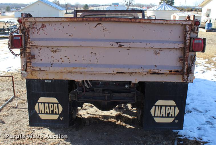 image for item DC7727 1976 Ford F700 dump truck