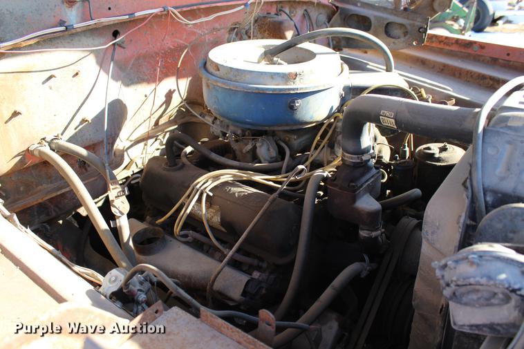 image for item DC7727 1976 Ford F700 dump truck