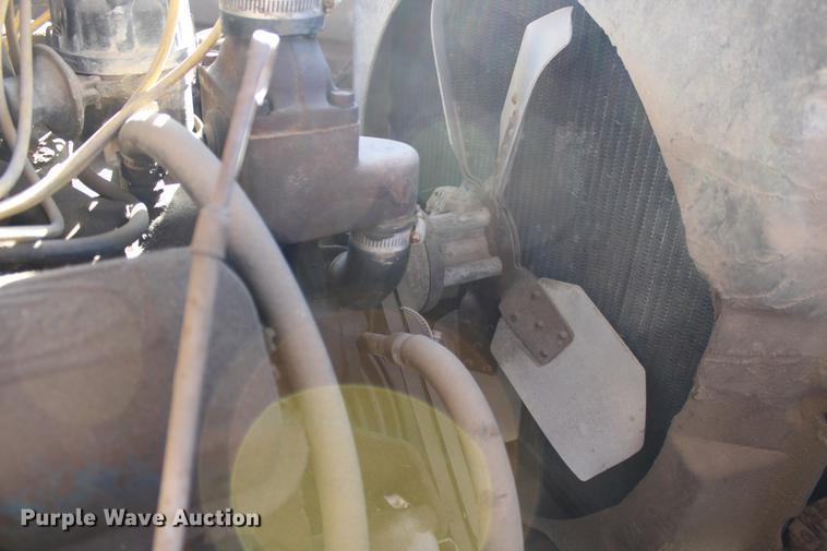 image for item DC7727 1976 Ford F700 dump truck