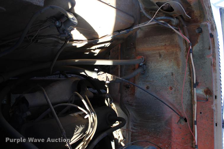 image for item DC7727 1976 Ford F700 dump truck