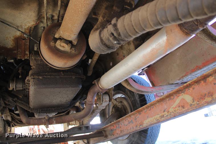 image for item DC7727 1976 Ford F700 dump truck