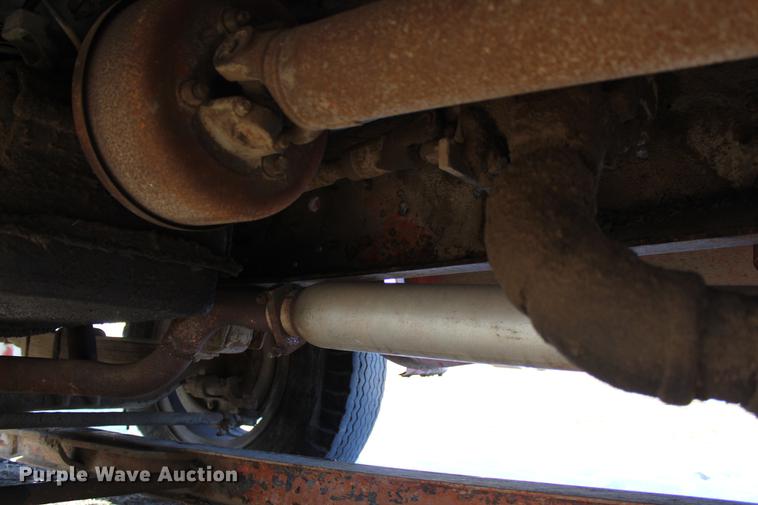 image for item DC7727 1976 Ford F700 dump truck