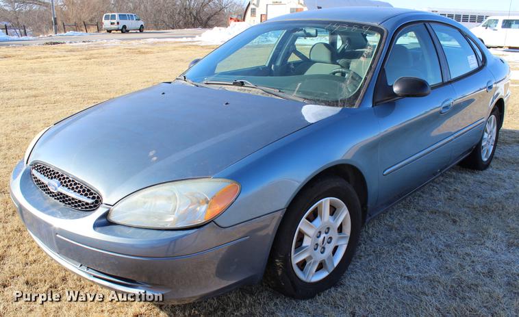 image for item DC7728 2006 Ford Taurus SE