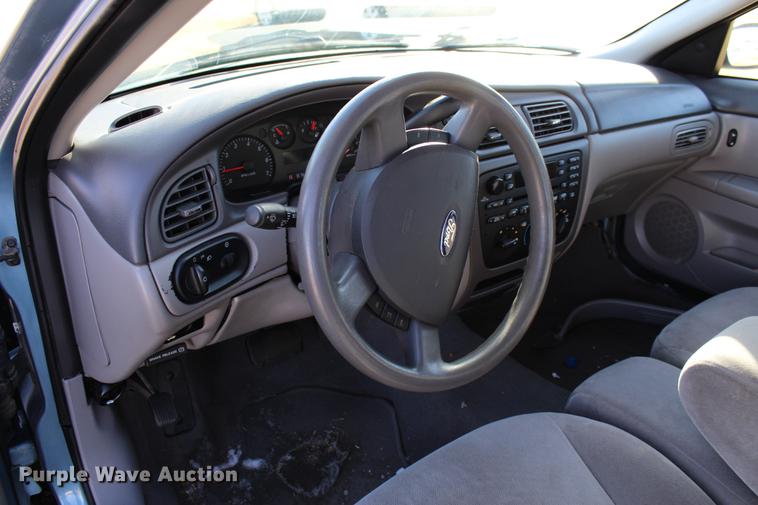 image for item DC7728 2006 Ford Taurus SE