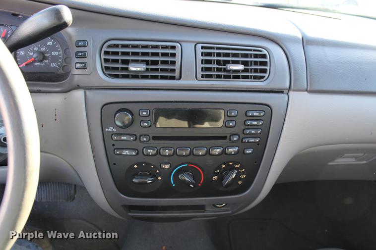 image for item DC7728 2006 Ford Taurus SE