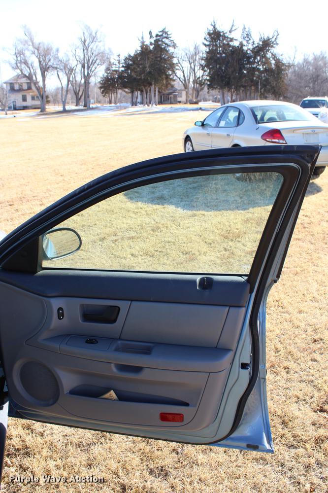 image for item DC7728 2006 Ford Taurus SE