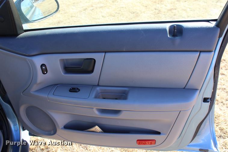 image for item DC7728 2006 Ford Taurus SE