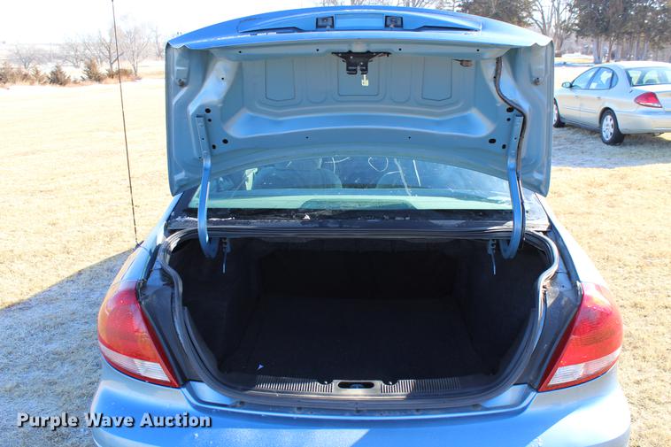 image for item DC7728 2006 Ford Taurus SE