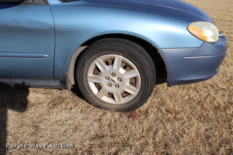 image for item DC7728 2006 Ford Taurus SE