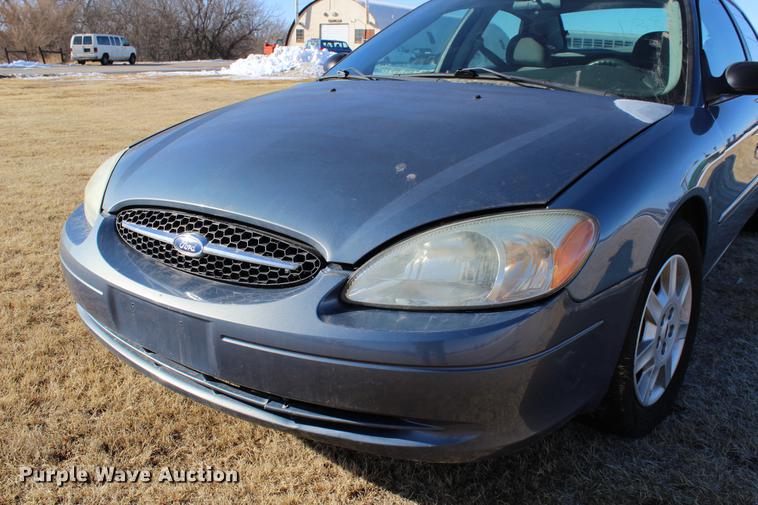 image for item DC7728 2006 Ford Taurus SE