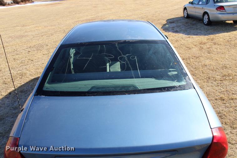 image for item DC7728 2006 Ford Taurus SE
