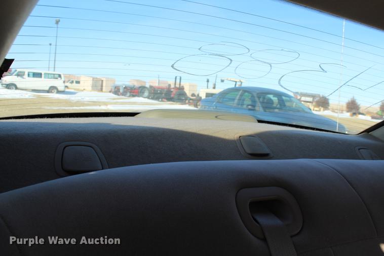 image for item DC7729 2004 Ford Taurus LX