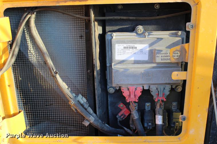 image for item DC7730 2004 Blue Bird school bus