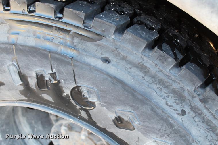 image for item DC7730 2004 Blue Bird school bus