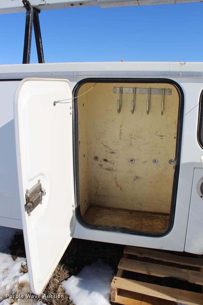 image for item DC7732 Fibre Body utility bed with boom