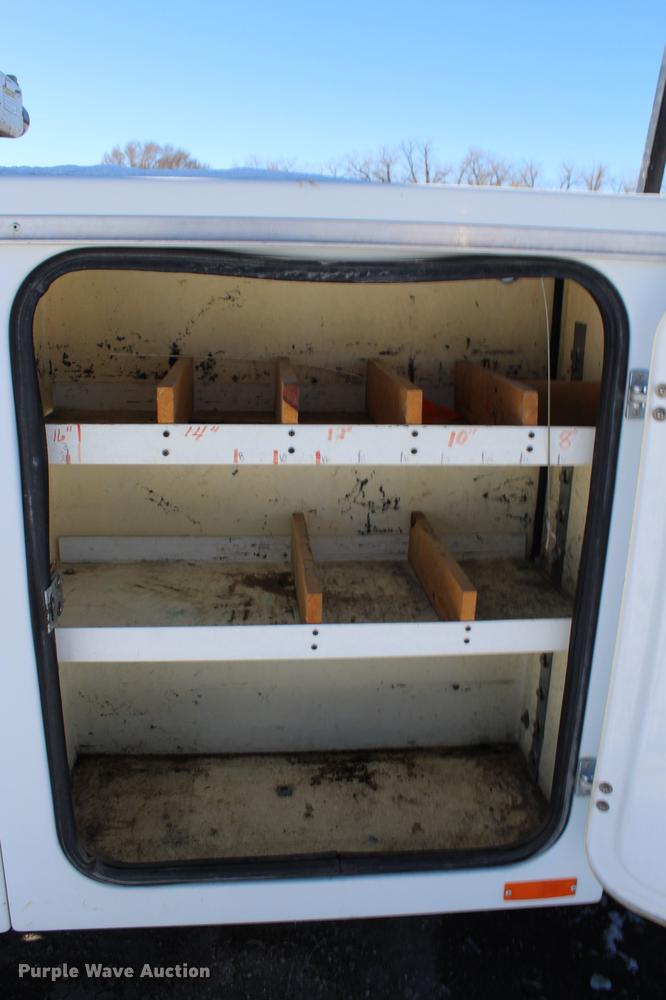 image for item DC7732 Fibre Body utility bed with boom