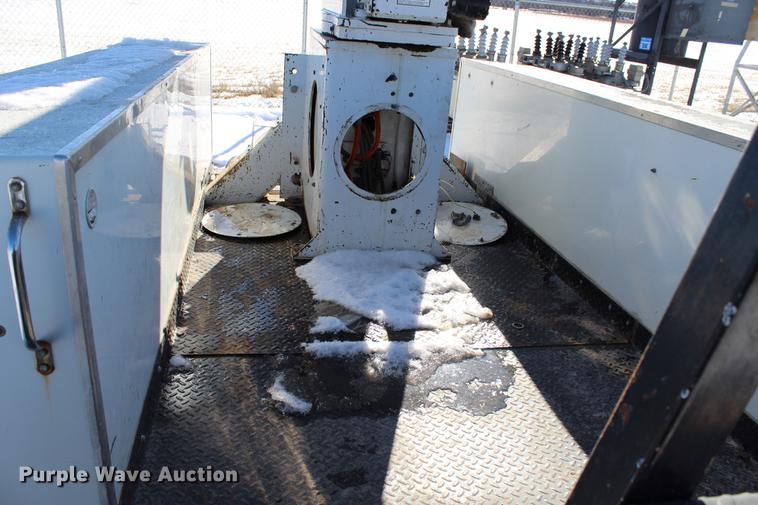 image for item DC7732 Fibre Body utility bed with boom