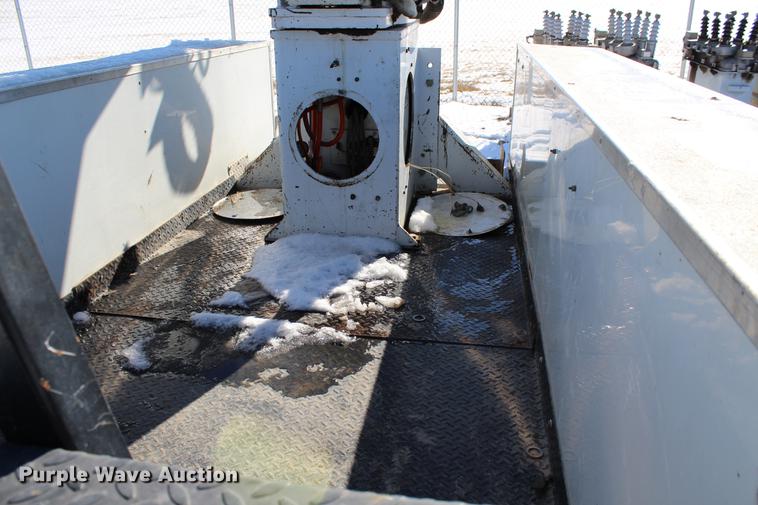 image for item DC7732 Fibre Body utility bed with boom