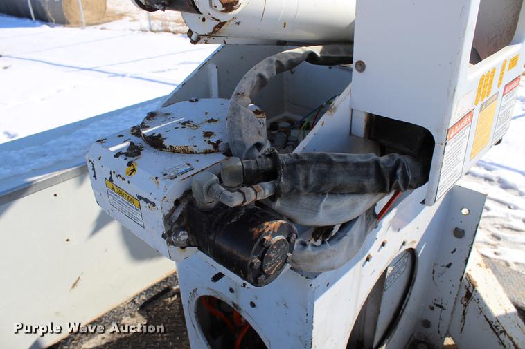 image for item DC7732 Fibre Body utility bed with boom