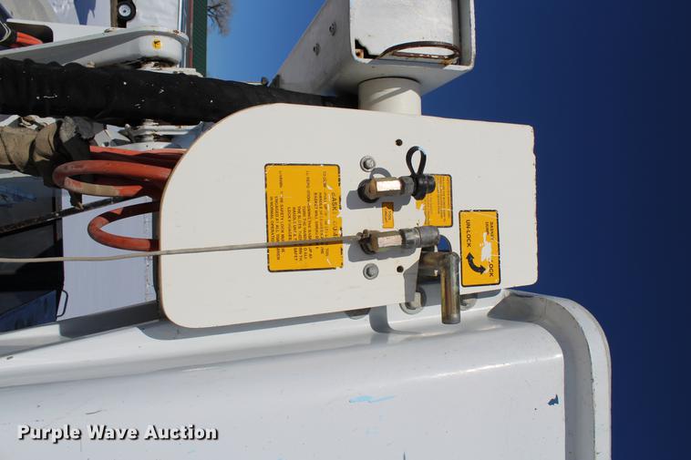 image for item DC7732 Fibre Body utility bed with boom