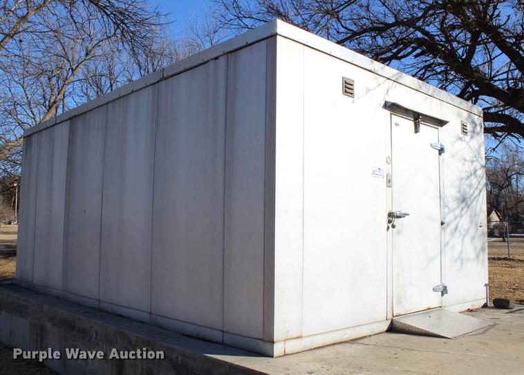 image for item DC7742 Leer walk-in freezer