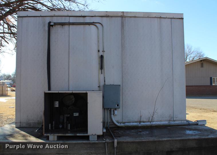 image for item DC7742 Leer walk-in freezer