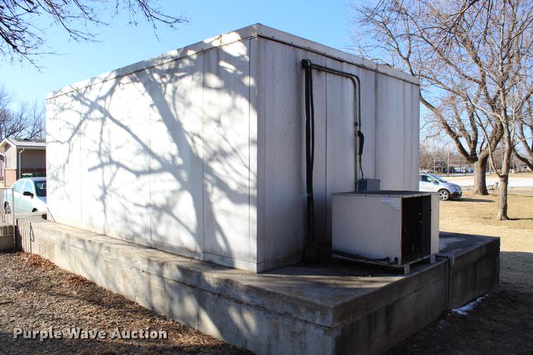 image for item DC7742 Leer walk-in freezer