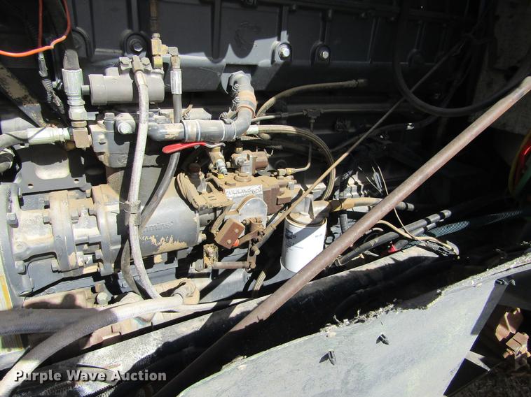 image for item DC8282 1988 International 9300 semi truck