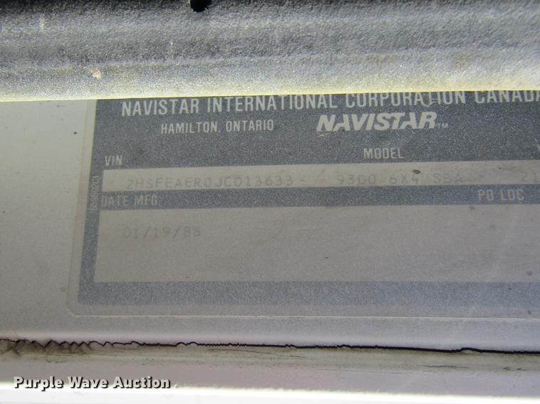 image for item DC8282 1988 International 9300 semi truck