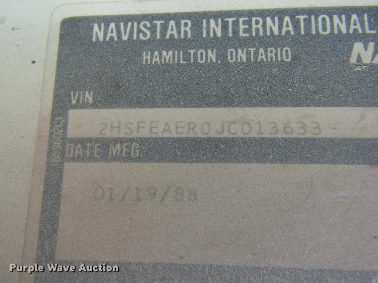 image for item DC8282 1988 International 9300 semi truck