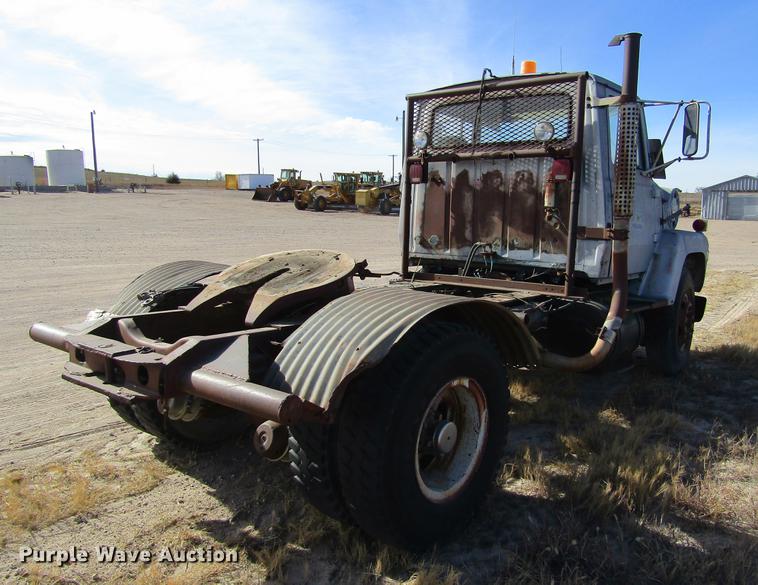 image for item DC8283 1974 Ford 9000 semi truck