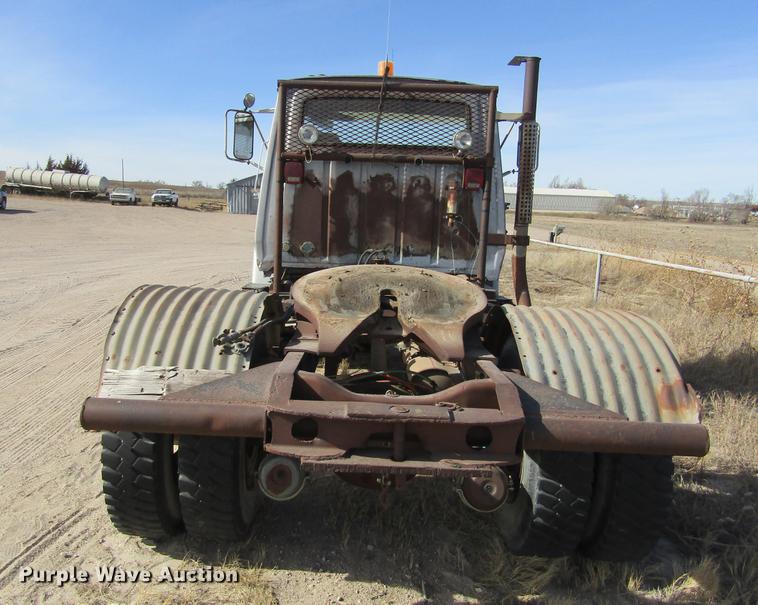 image for item DC8283 1974 Ford 9000 semi truck