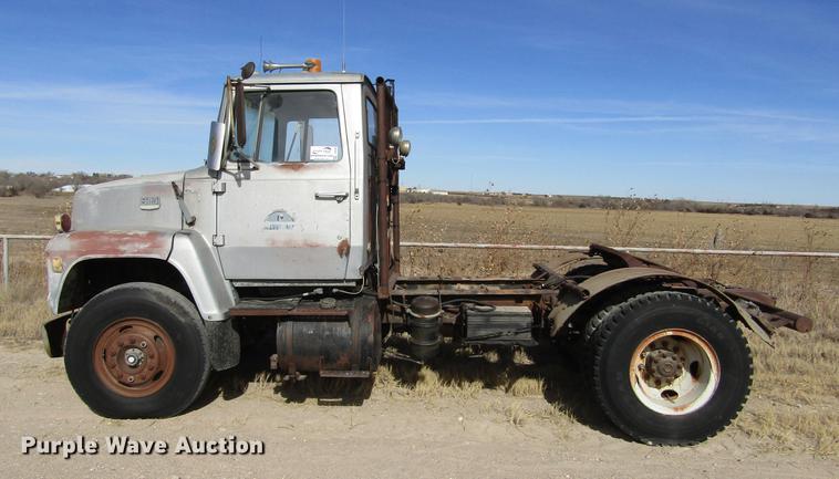 image for item DC8283 1974 Ford 9000 semi truck