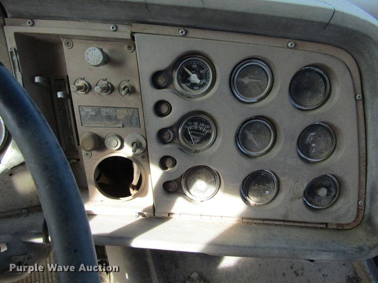 image for item DC8283 1974 Ford 9000 semi truck