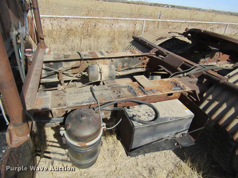 image for item DC8283 1974 Ford 9000 semi truck