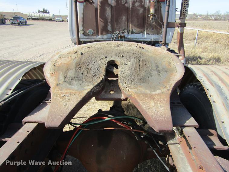 image for item DC8283 1974 Ford 9000 semi truck