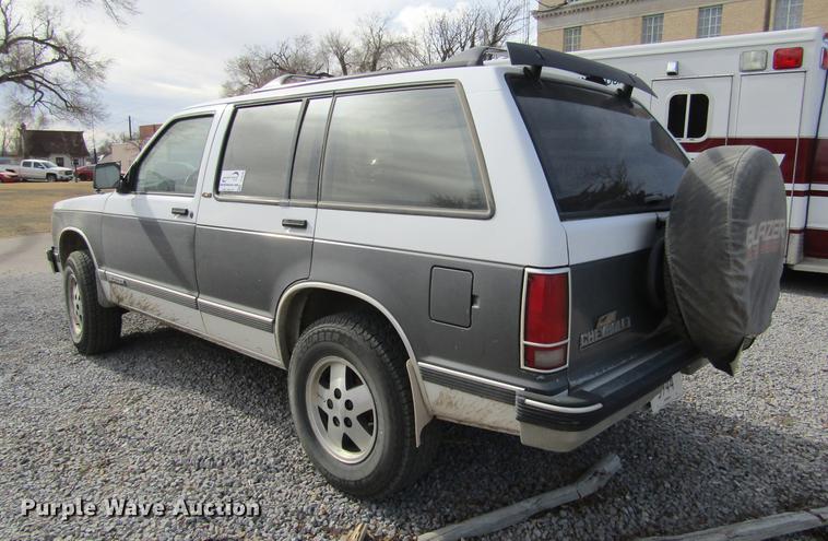 image for item DC8285 1991 Chevrolet S10 Blazer SUV
