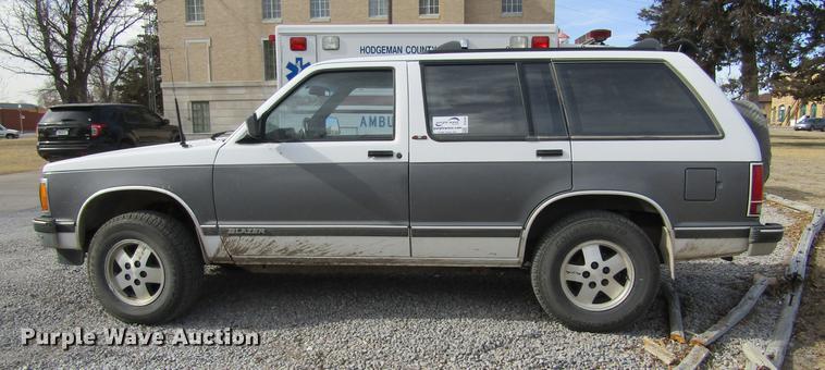 image for item DC8285 1991 Chevrolet S10 Blazer SUV