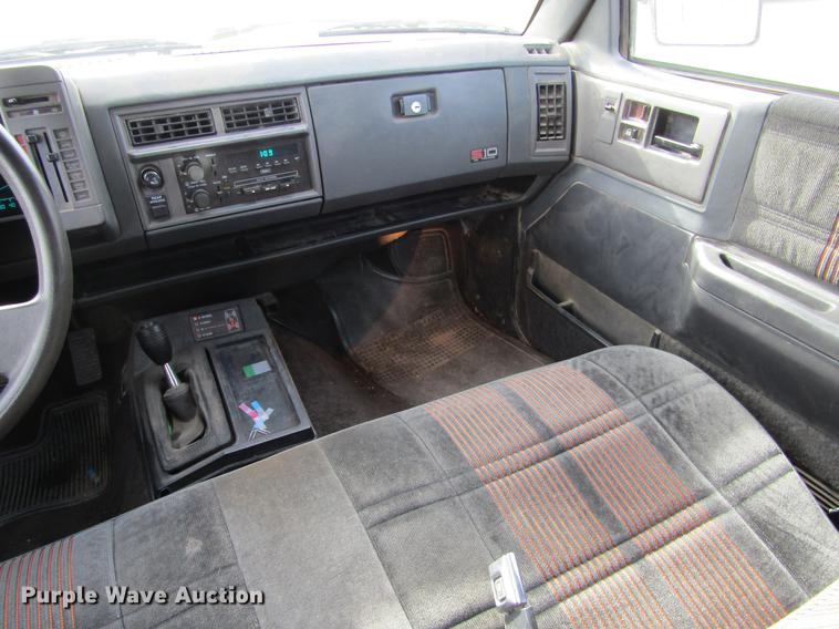 image for item DC8285 1991 Chevrolet S10 Blazer SUV