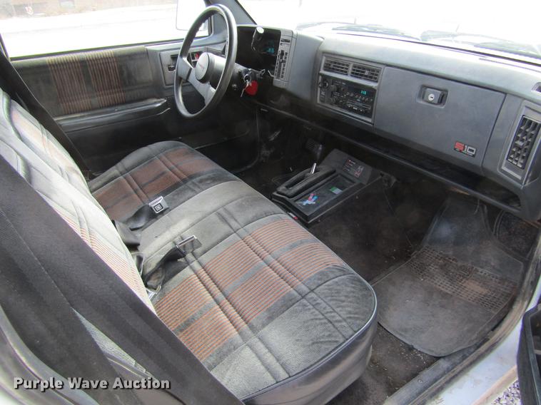 image for item DC8285 1991 Chevrolet S10 Blazer SUV