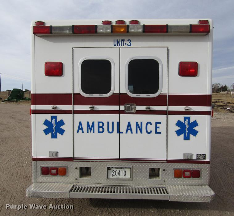 image for item DC8286 1994 Ford Econoline E350 ambulance