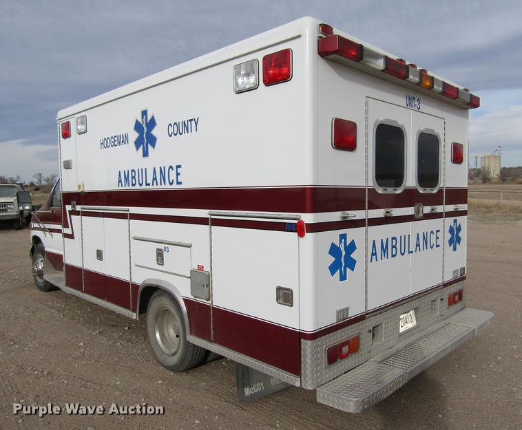 image for item DC8286 1994 Ford Econoline E350 ambulance