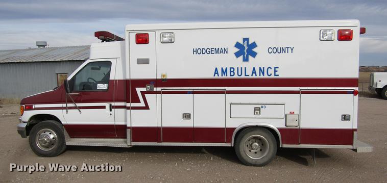 image for item DC8286 1994 Ford Econoline E350 ambulance