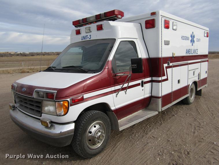 image for item DC8286 1994 Ford Econoline E350 ambulance