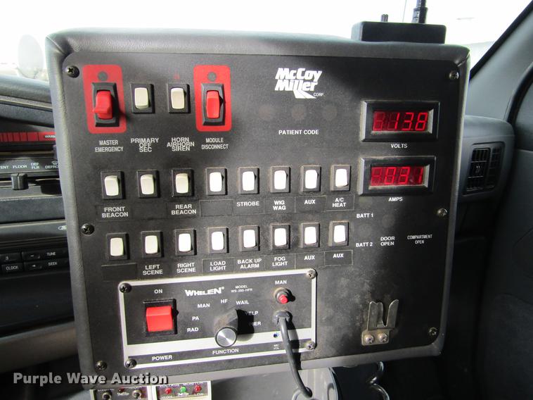 image for item DC8286 1994 Ford Econoline E350 ambulance